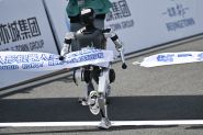 Première mondiale en Chine: un semi-marathon... de robots humanoïdes