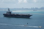 Le porte-avions américain Abraham Lincoln quitte la Thaïlande