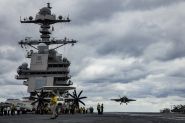 Washington place un 3e porte-avions près du Moyen-Orient