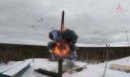 Kiev dit avoir frappé en profondeur une usine d'armement en Russie