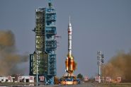 Un nouvel équipage s'envole pour la station spatiale chinoise