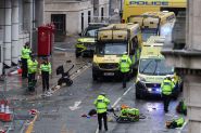 Une voiture fonce sur la foule à Liverpool lors d'une parade pour le club de foot de la ville, plusieurs blessés