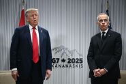 Trump impose une surtaxe de 35% sur les produits canadiens