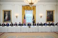 Trump va rencontrer les patrons du pétrole, en pleine montée des prix