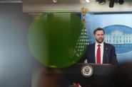 Vance lance un avertissement aux critiques de Trump en Israël