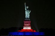 Les États-Unis fêtent leurs 250 ans, Trump s'alarme pour l'identité américaine