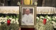 Prière en mémoire du pape François à Notre-Dame du Liban, à Harissa 