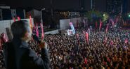 Istanbul se soulève: la rue réclame la libération d'Ekrem Imamoglu