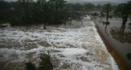 Plus de 80 morts dans les inondations au Texas: l'espoir de retrouver des survivants s'amenuise