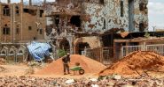 Soudan: Khartoum se relève brique après brique