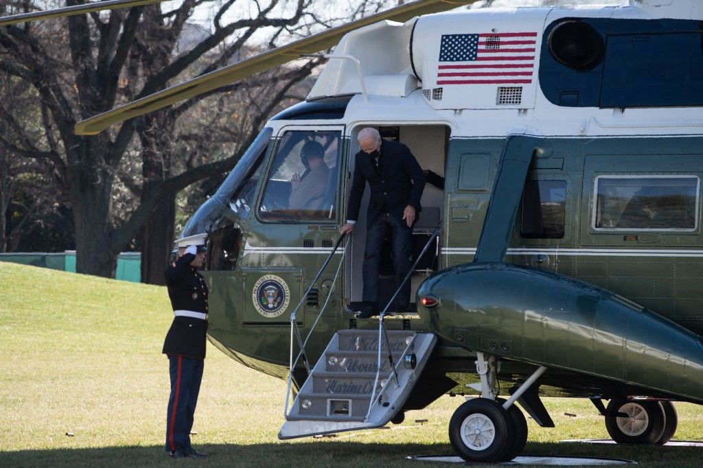 Biden veut dégripper les services administratifs pour faciliter la vie des Américains