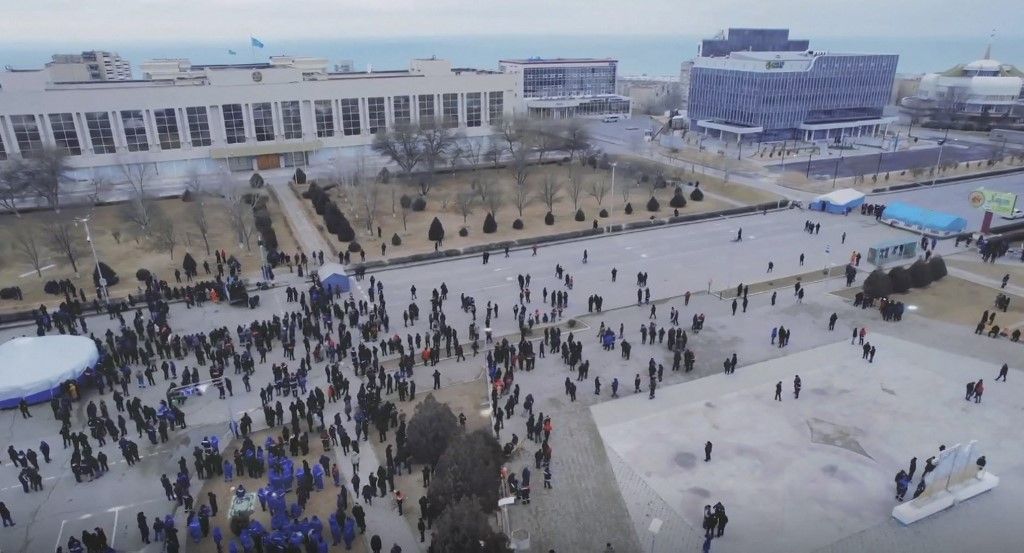 Kazakhstan: Almaty transformée en champ de bataille