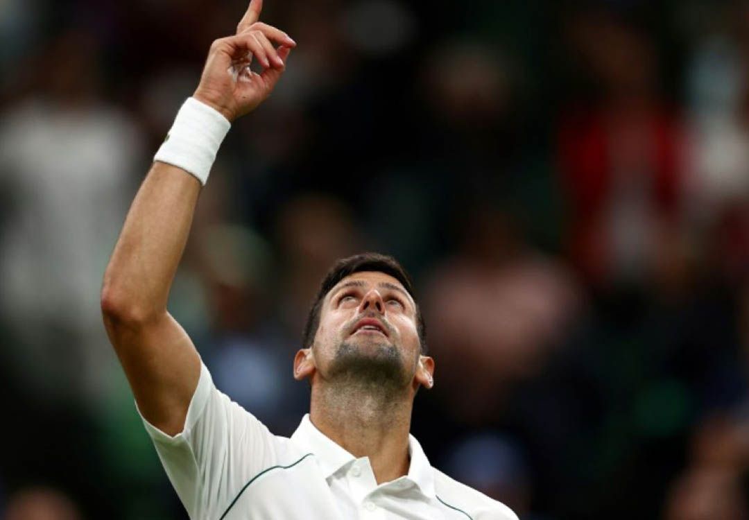 Djokovic lâche un set à van Rijthoven et avance vers les quarts