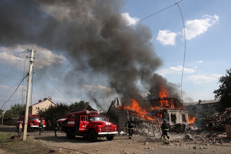 Russie : dépôt de gaz en feu après une attaque de drones à Kazan