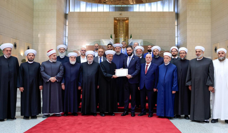 Première visite officielle du mufti Deriane en Syrie: prière, symboles et rapprochement