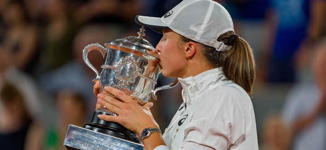 Roland-Garros: Swiatek s'accroche à son royaume