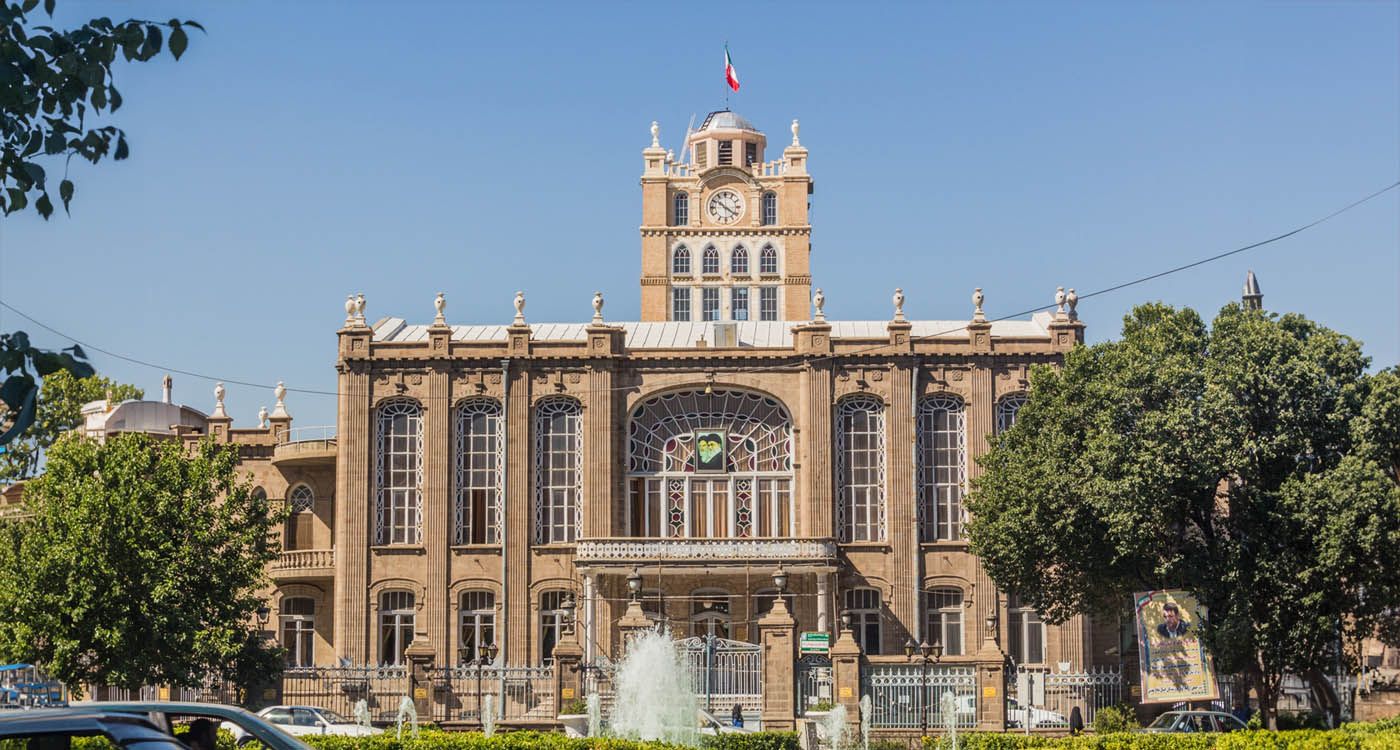 Changement institutionnel en Iran: que permet la Constitution?