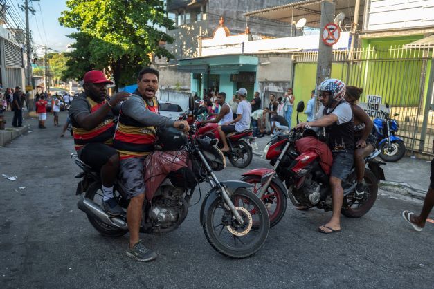 Raid policier meutrier dans une favela de Rio