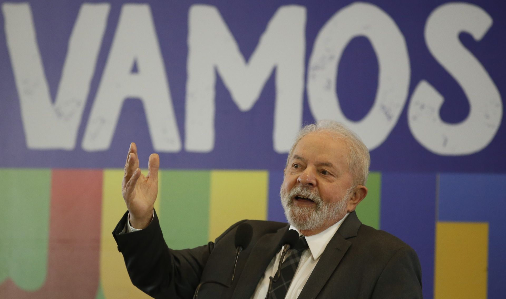 Brésil: Lula reconnaît des cas de corruption à Petrobas