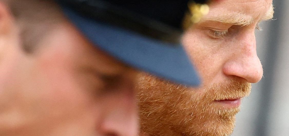 Mémoires: le prince Harry passe à la défensive