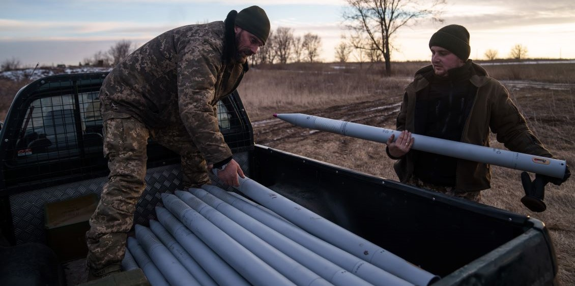 Armement de l'Ukraine: l'Otan engagée dans une course logistique