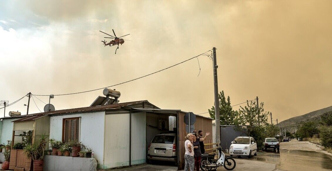 En Grèce, les pompiers sur tous les fronts