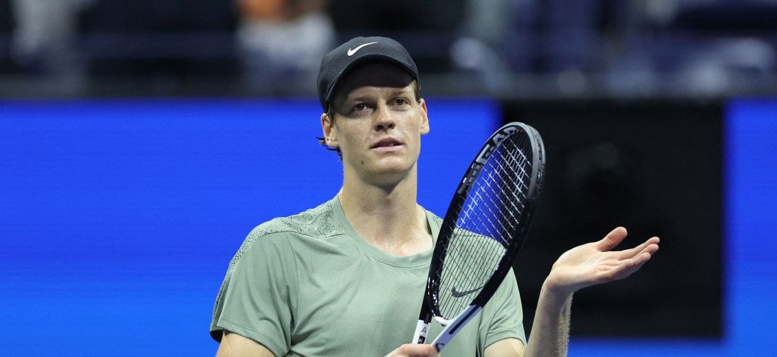 US Open: Sinner domine Medvedev et découvre les demies, Swiatek battue par Pegula