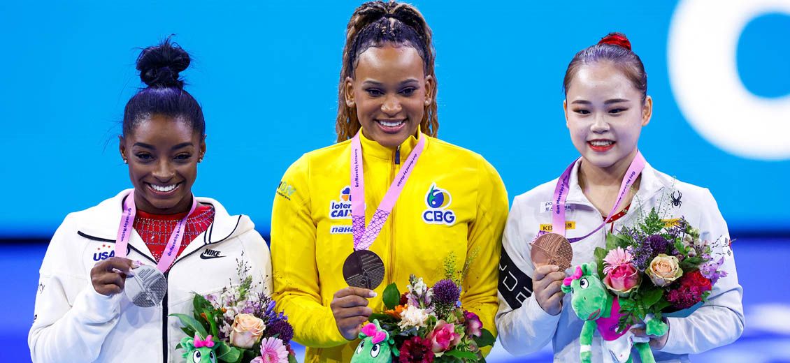 Mondiaux de gym: Rebeca Andrade sacrée au saut devant Simone Biles