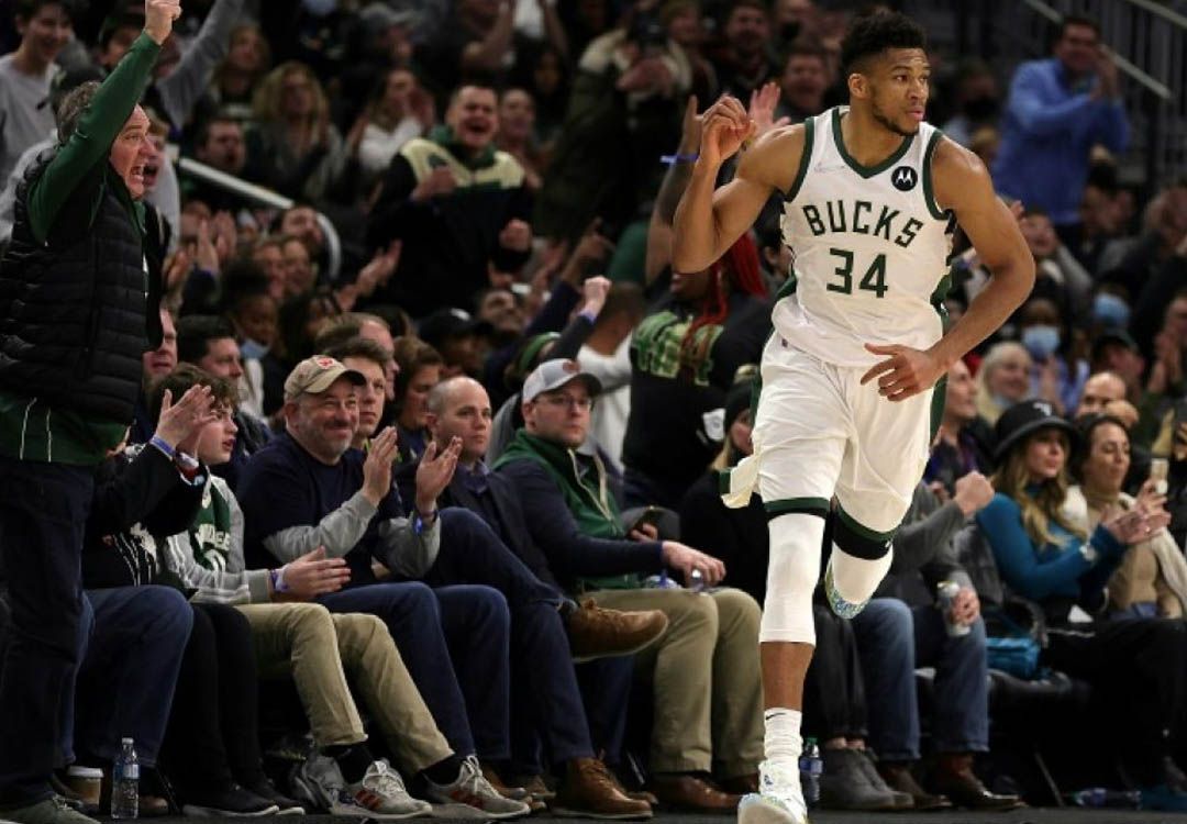 Les Bucks balaient les Pistons en NBA