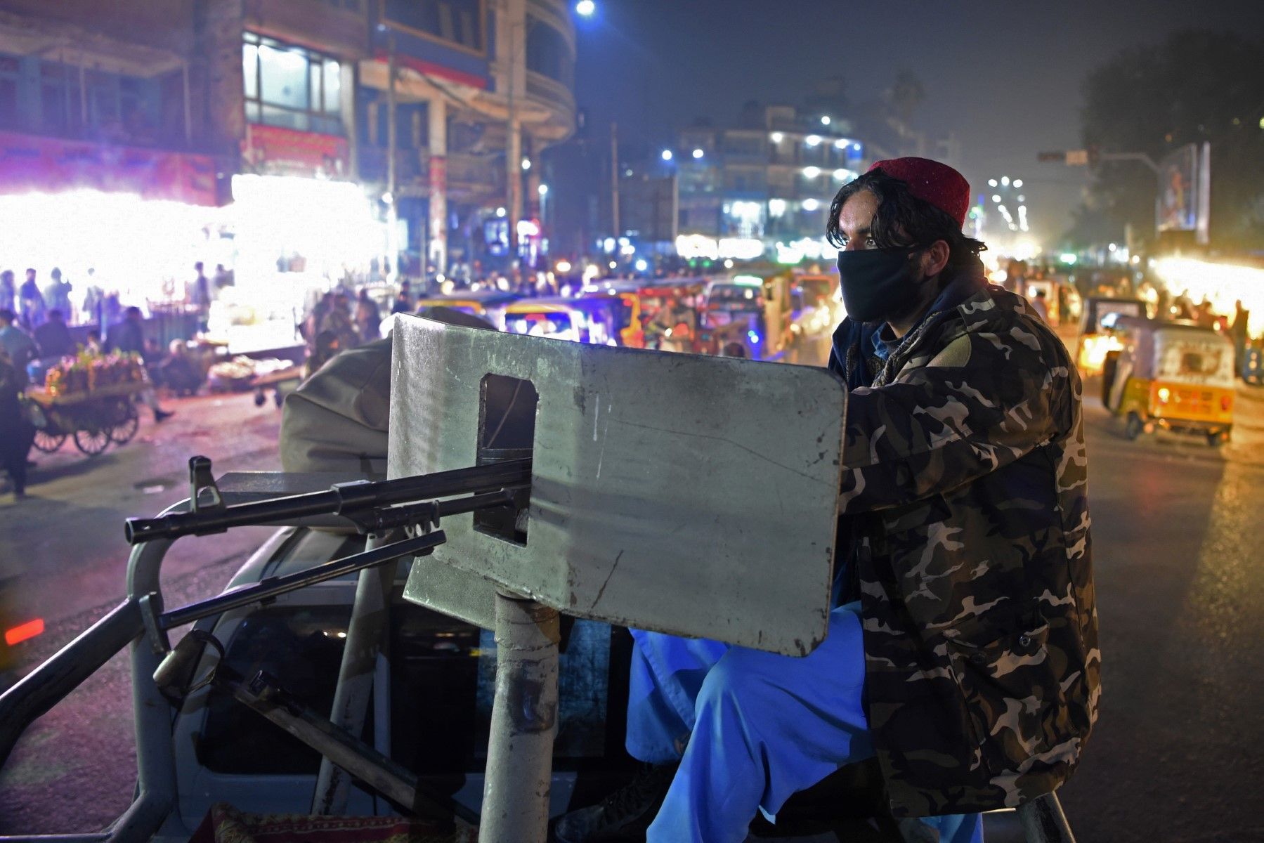 Afghanistan: entre talibans et EI, peur sur la ville à Jalalabad