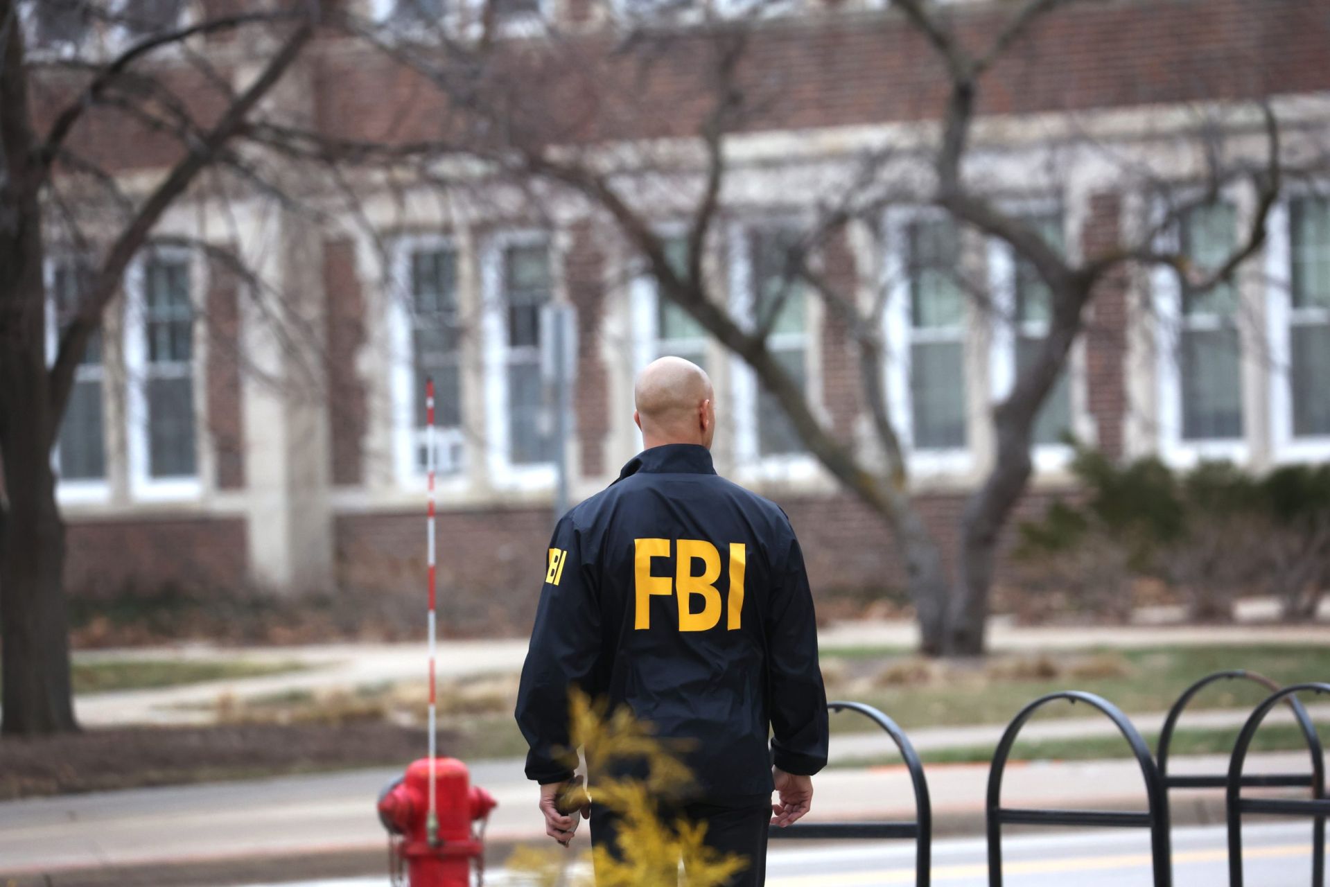 Le FBI espionne toujours illégalement les Américains