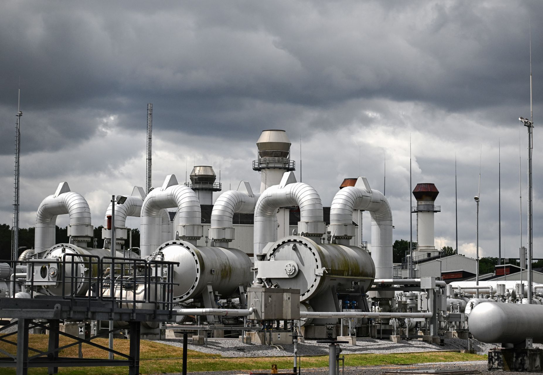 L'UE propose de mettre fin à toutes les importations de gaz russe d'ici fin 2027