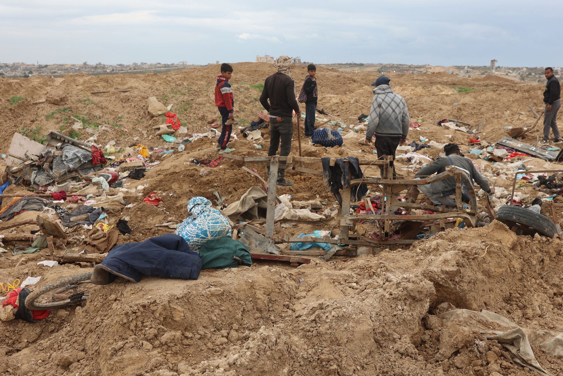 Trois civils palestiniens tués par l'armée israélienne à Gaza