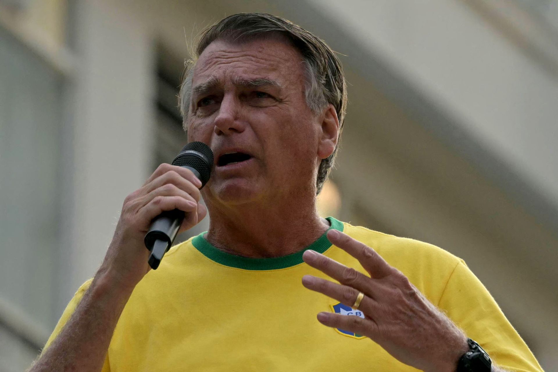 Brésil: Bolsonaro inculpé pour un projet présumé de coup d'État