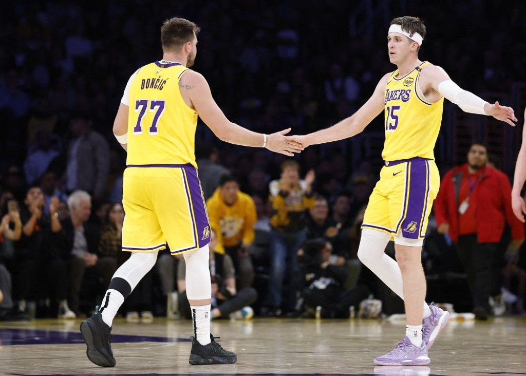 NBA: les Lakers surpris à domicile par les Hornets