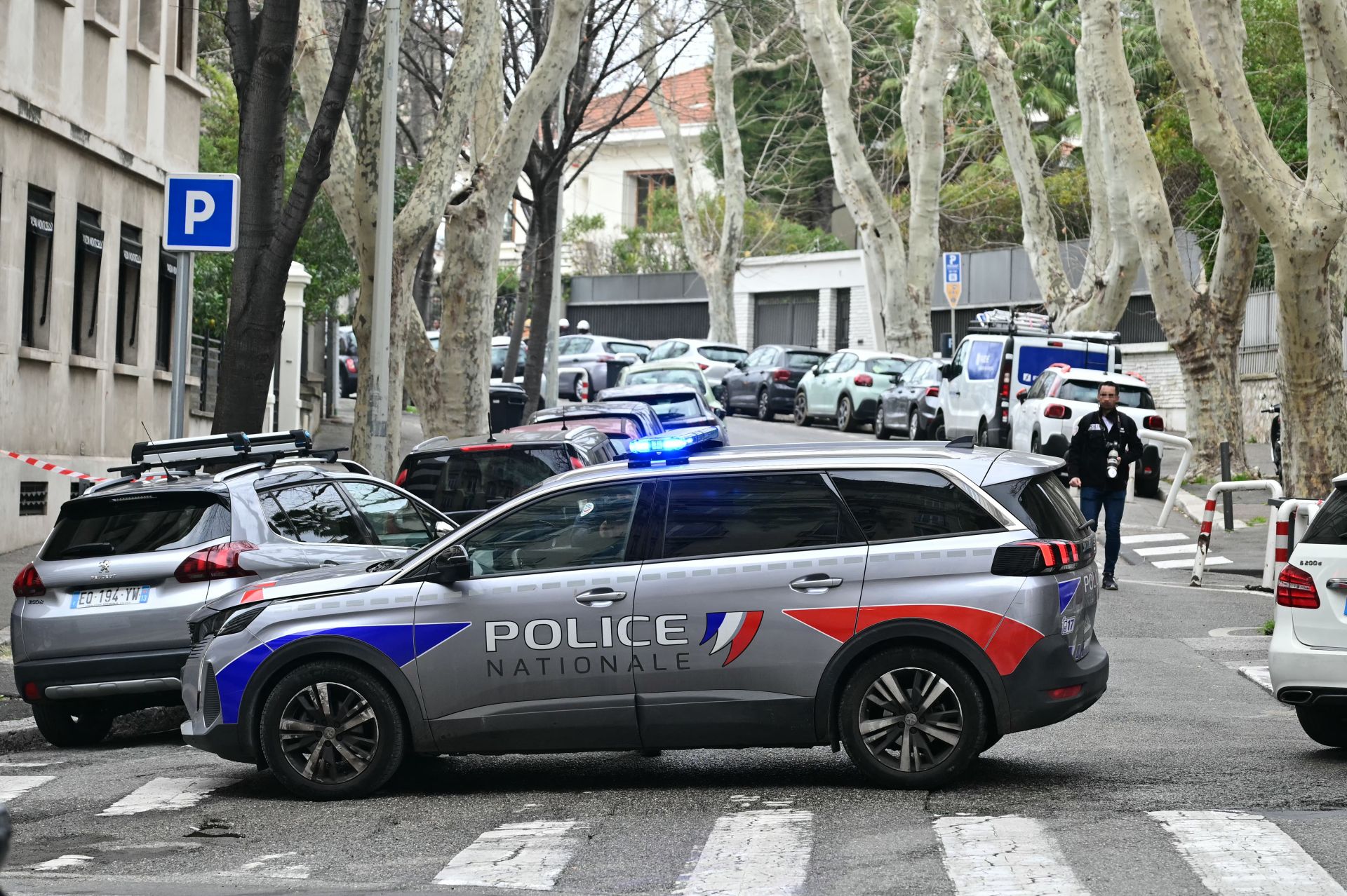 Le consulat général de Russie à Marseille visé par des jets de bouteilles suivis de détonations, ni blessé, ni dégât