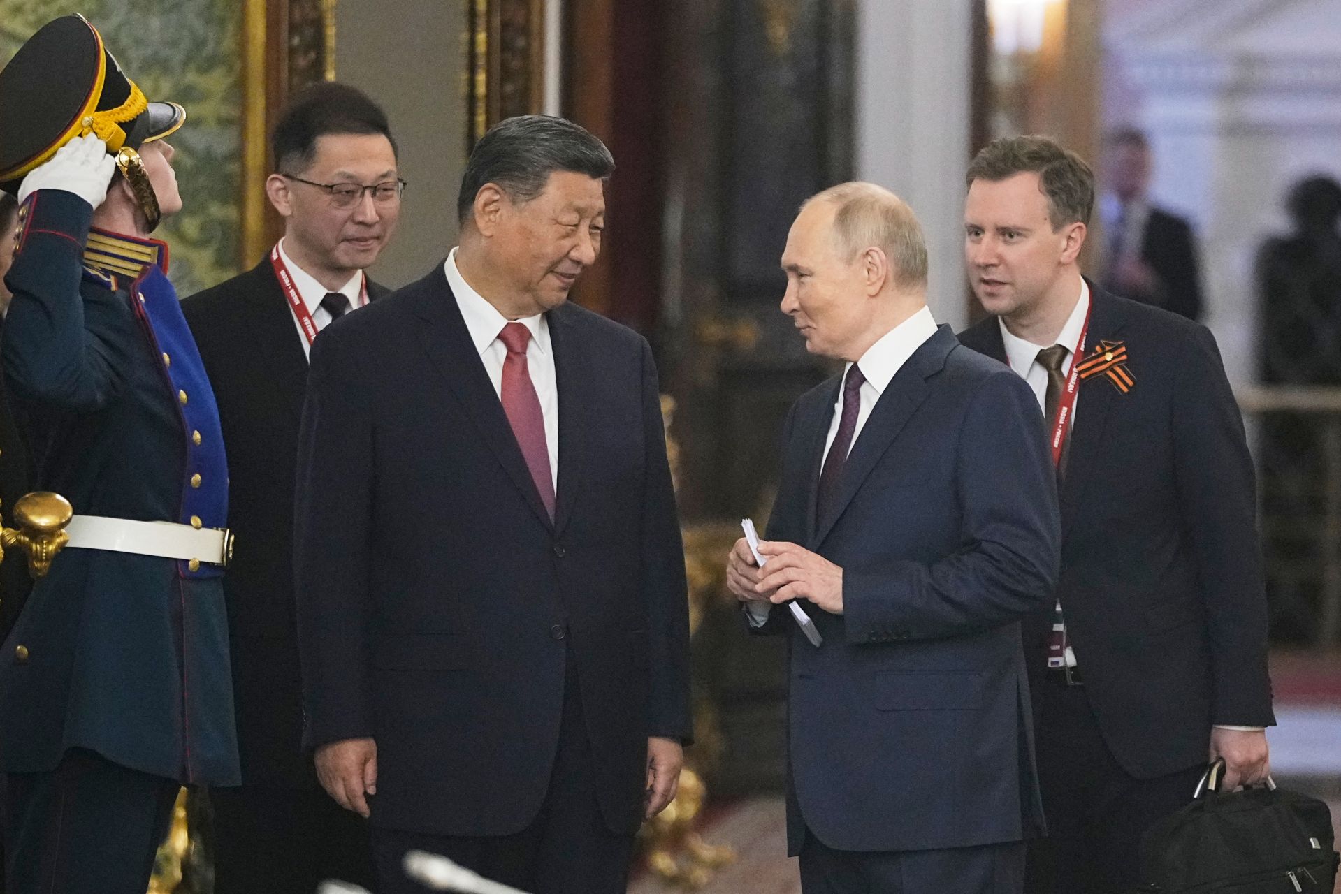Poutine et Xi réaffirment leur alliance face à l’Occident à la veille du 9 Mai