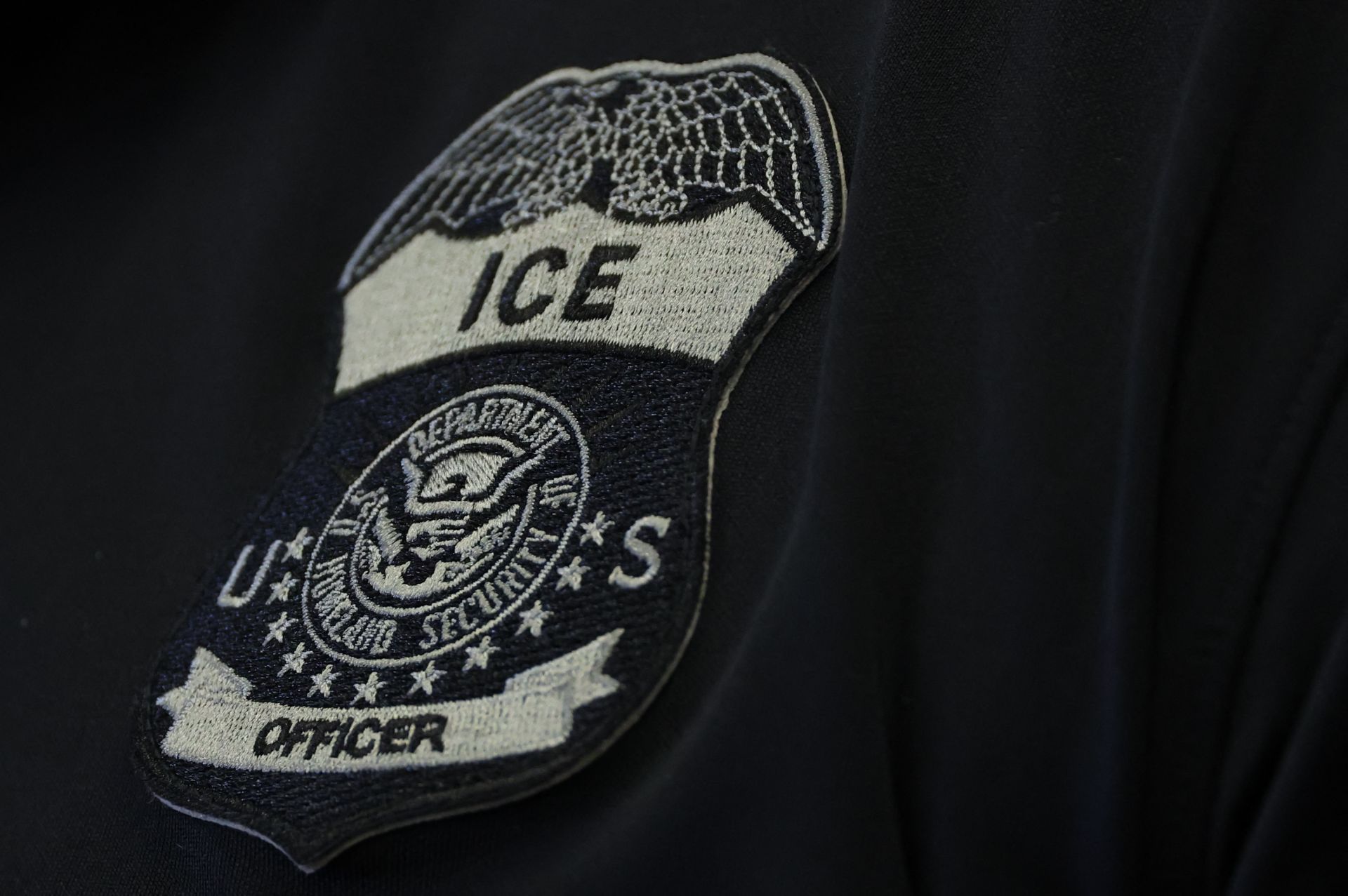 Attaque contre un centre de rétention pour migrants au Texas: deux détenus tués, un blessé 