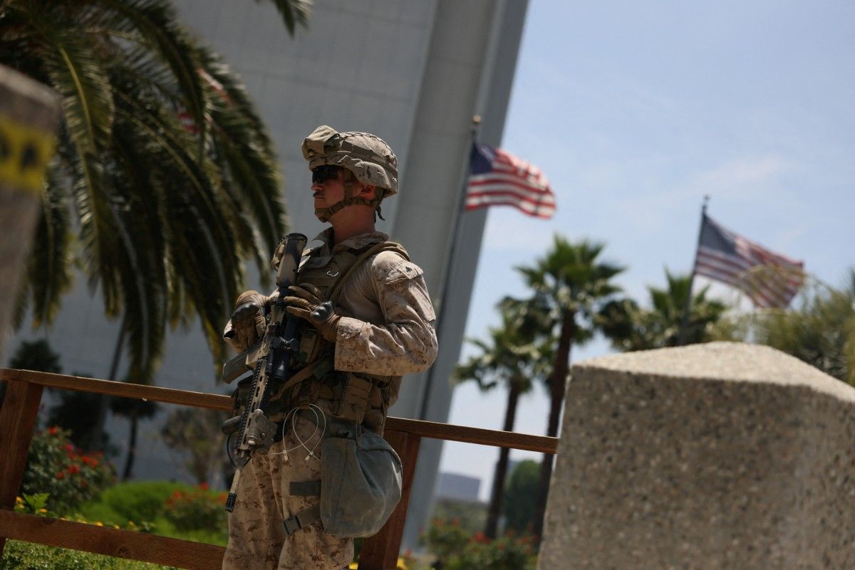 Des Marines dépêchés par Trump se déploient à Los Angeles