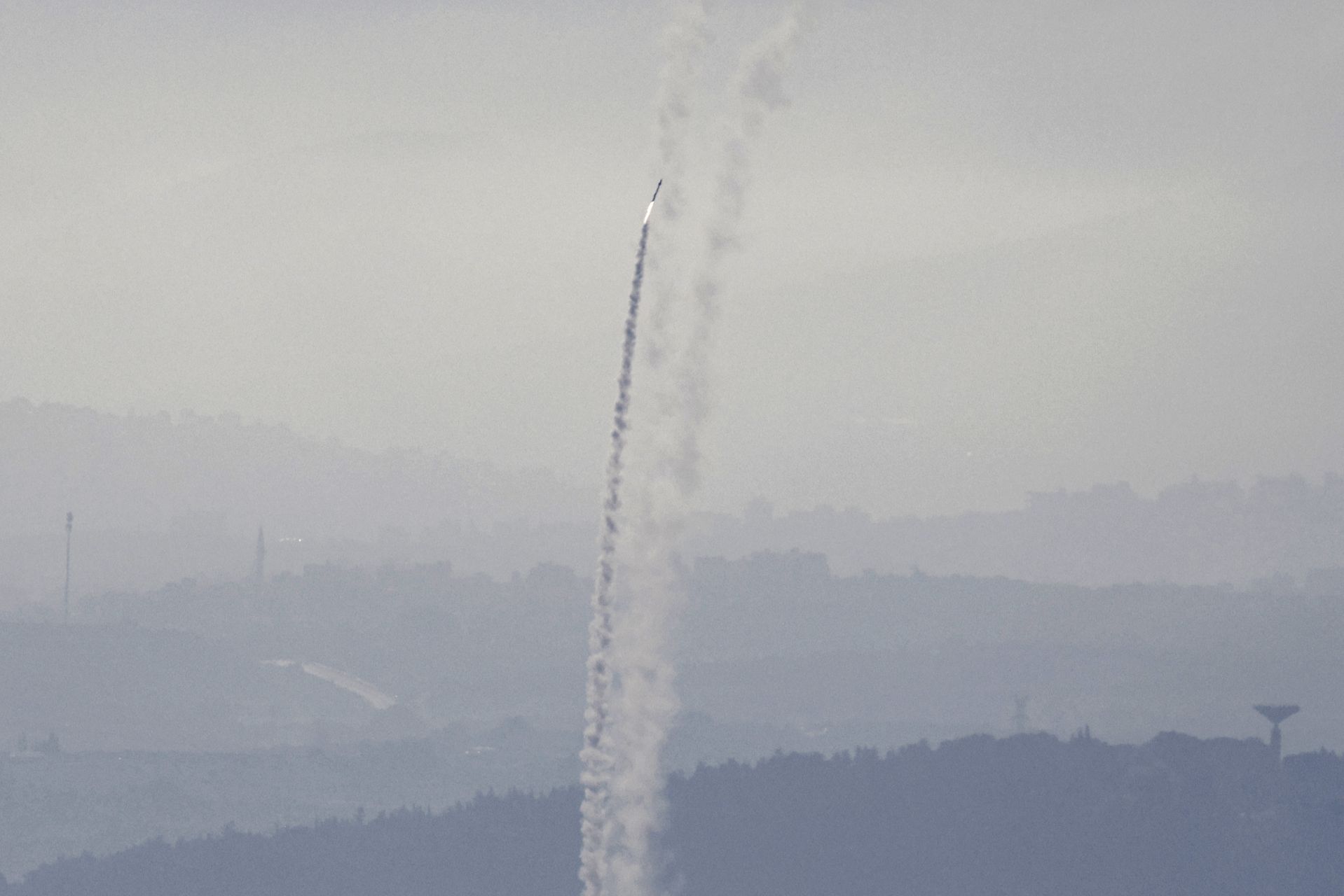 Évacuations d'étrangers d'Israël et de l'Iran: ce que l'on sait