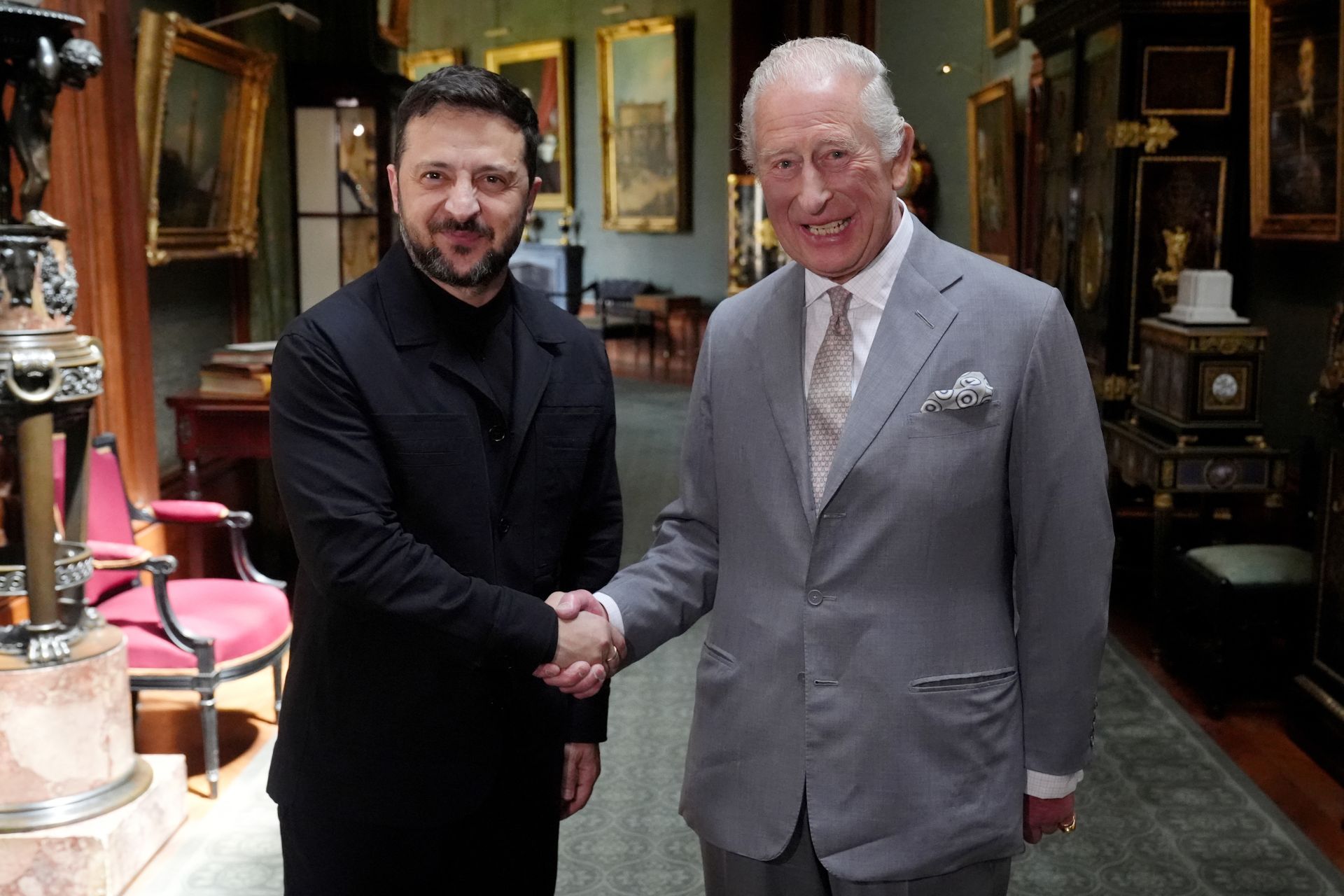 Volodymyr Zelensky reçu par le roi Charles III