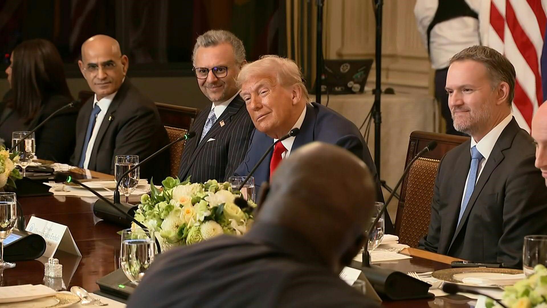 Trump annonce des droits de douane de 50% sur le cuivre et menace de punir le Brésil