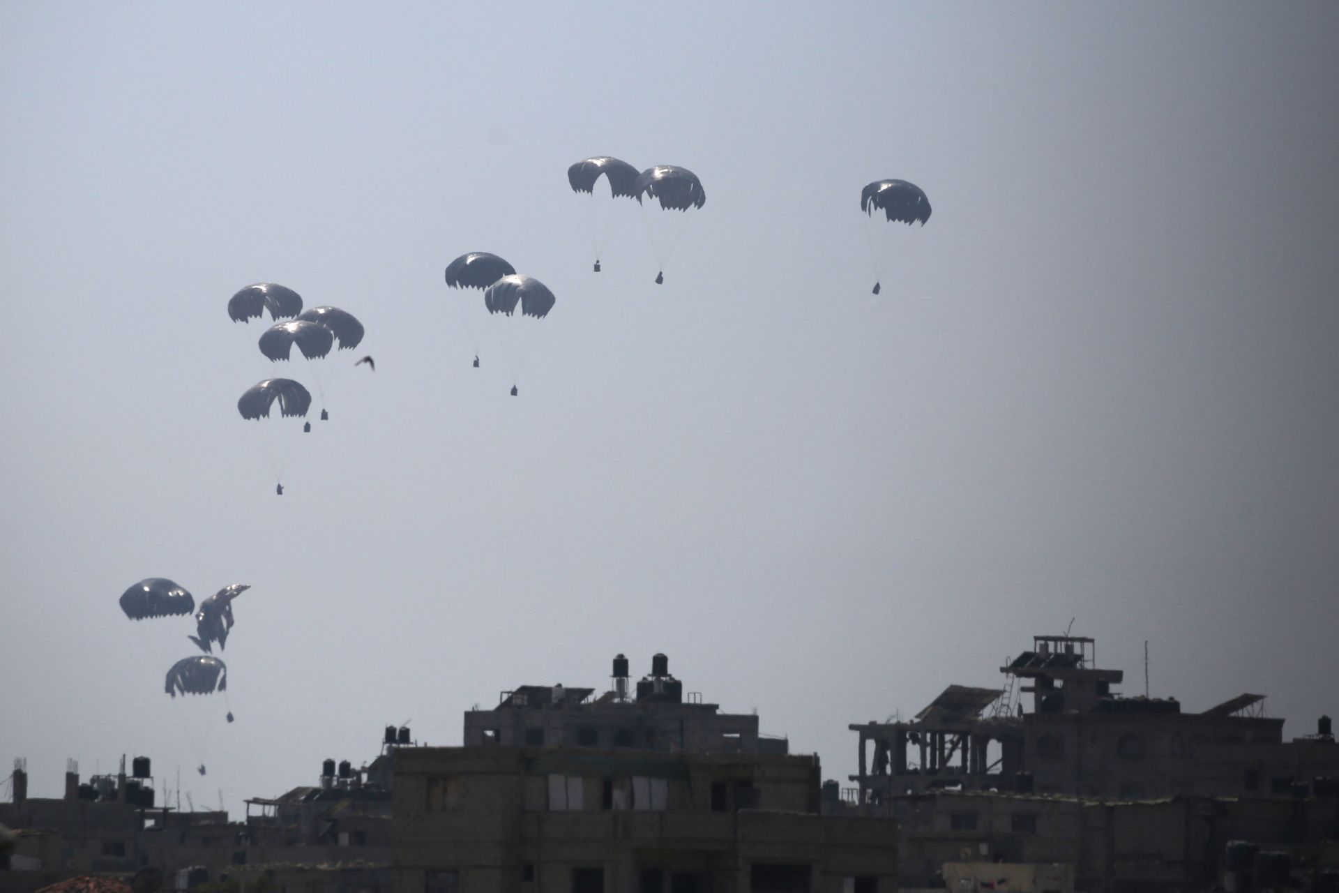 La France larguera 40 tonnes d'aide sur Gaza à partir de vendredi