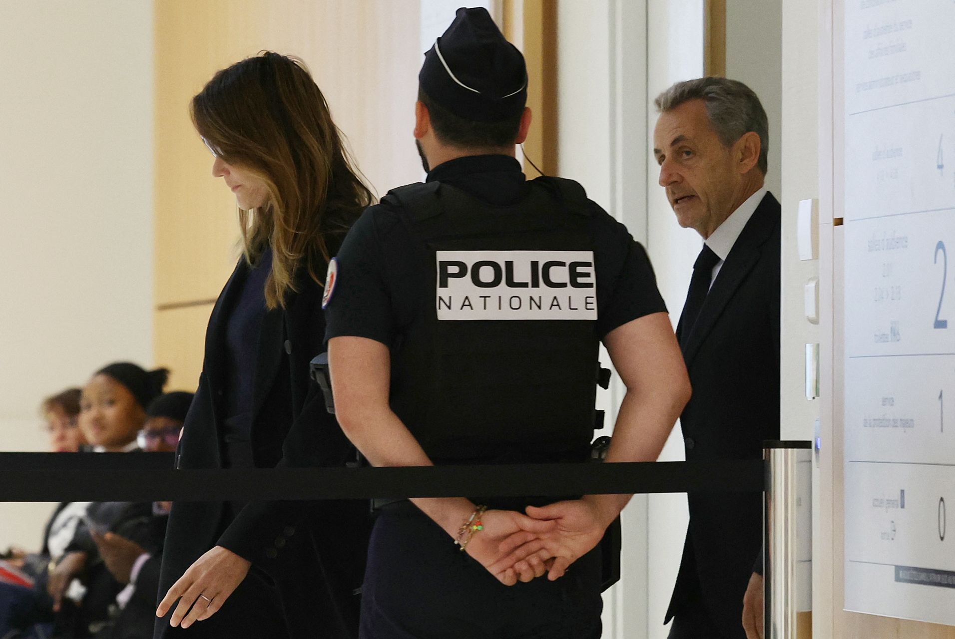 Nicolas Sarkozy condamné à cinq ans de prison pour association de malfaiteurs