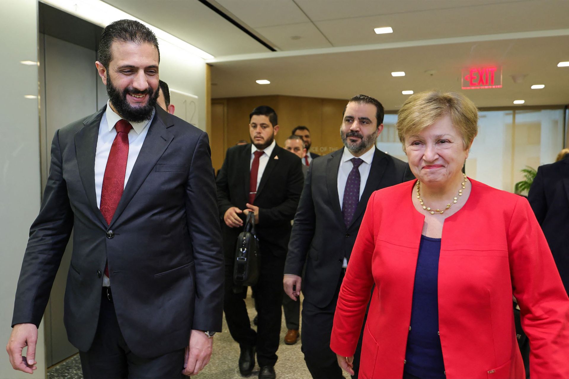 Syrie: d’un État paria à l’invité de Washington