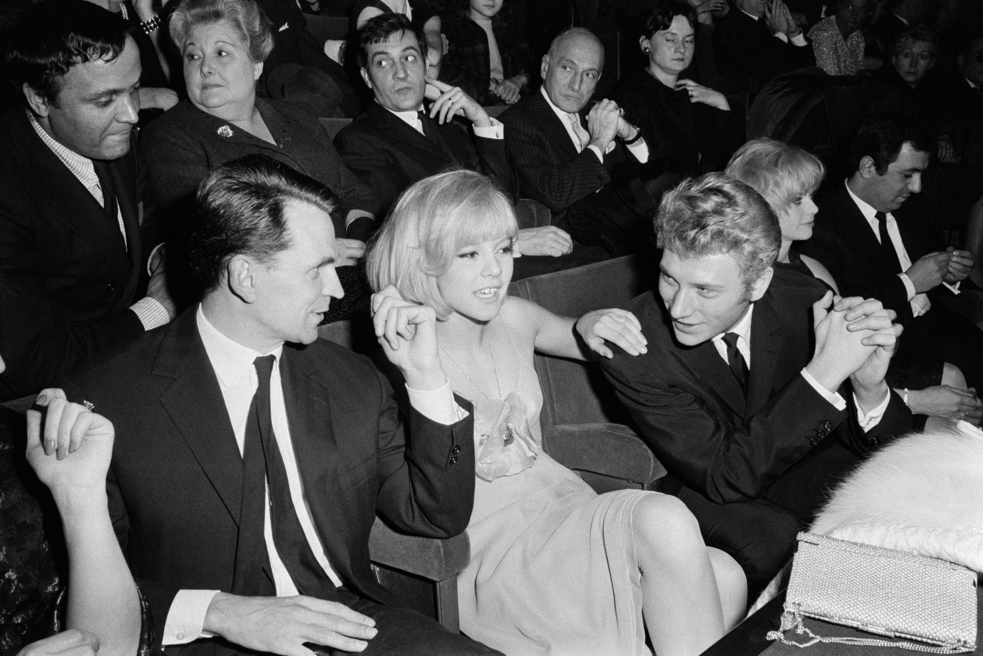 «C’est l’amour que j’attendais»: un duo inédit Hallyday–Berger dévoilé par Universal