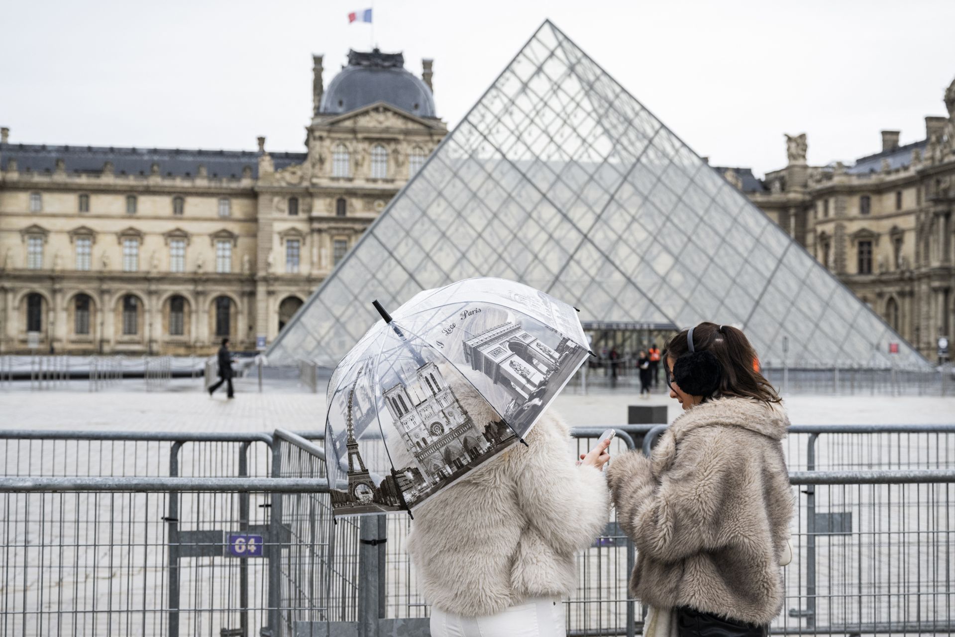 Louvre: quatrième fermeture depuis le début de la grève