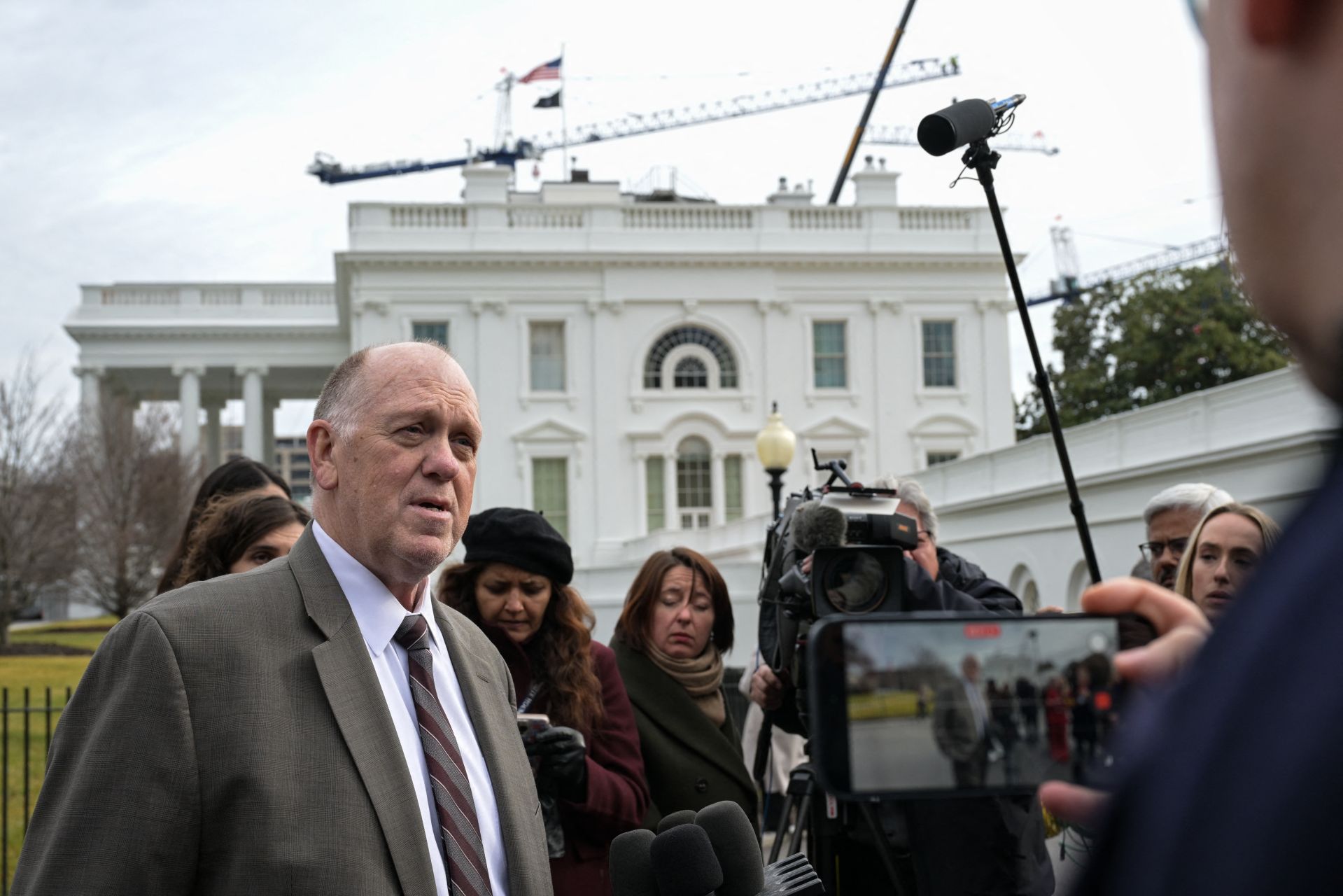 Les États-Unis gèlent les procédures de visas pour 75 pays 