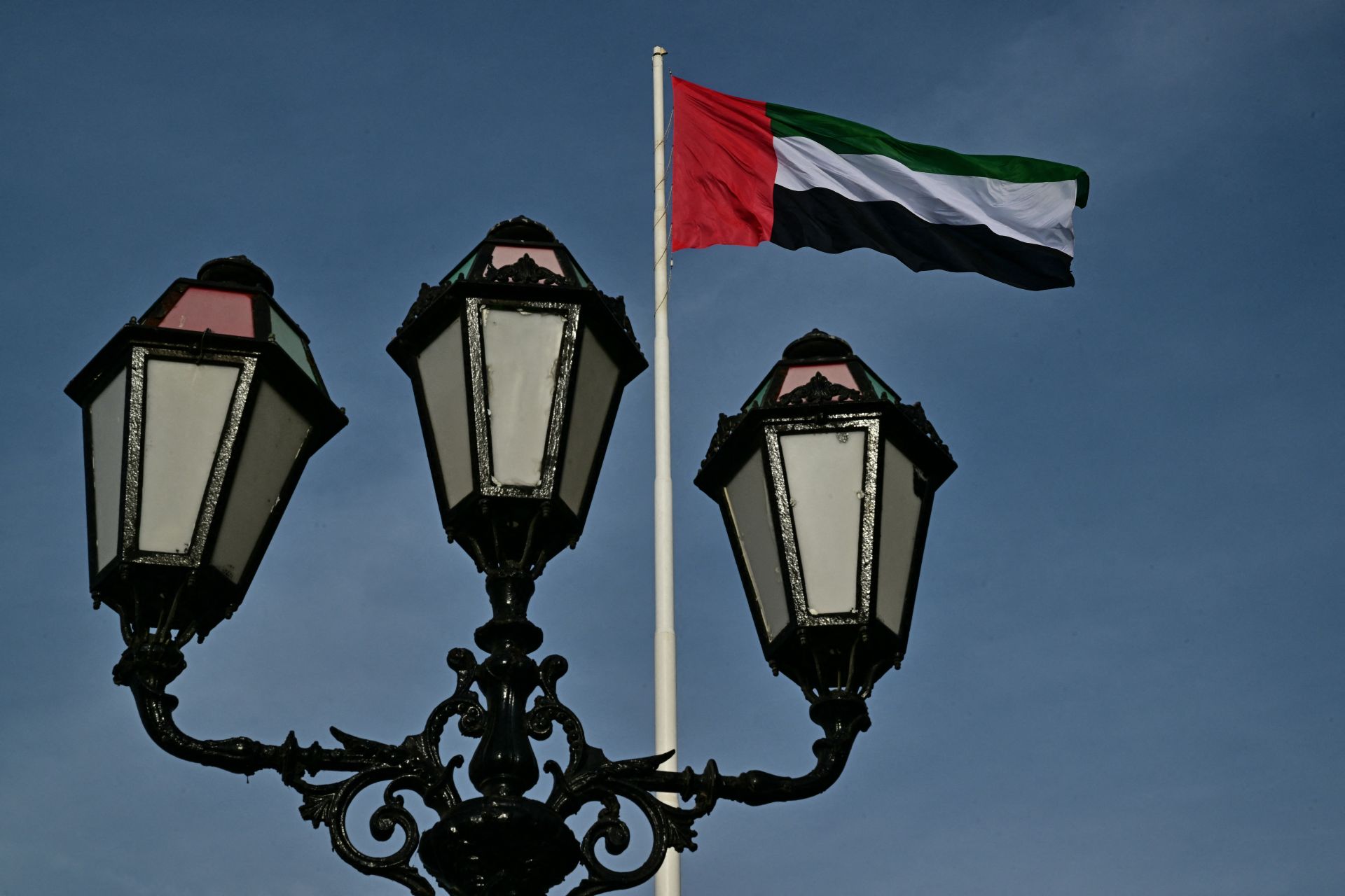 Début des pourparlers entre Ukrainiens, Russes et Américains à Abou Dhabi