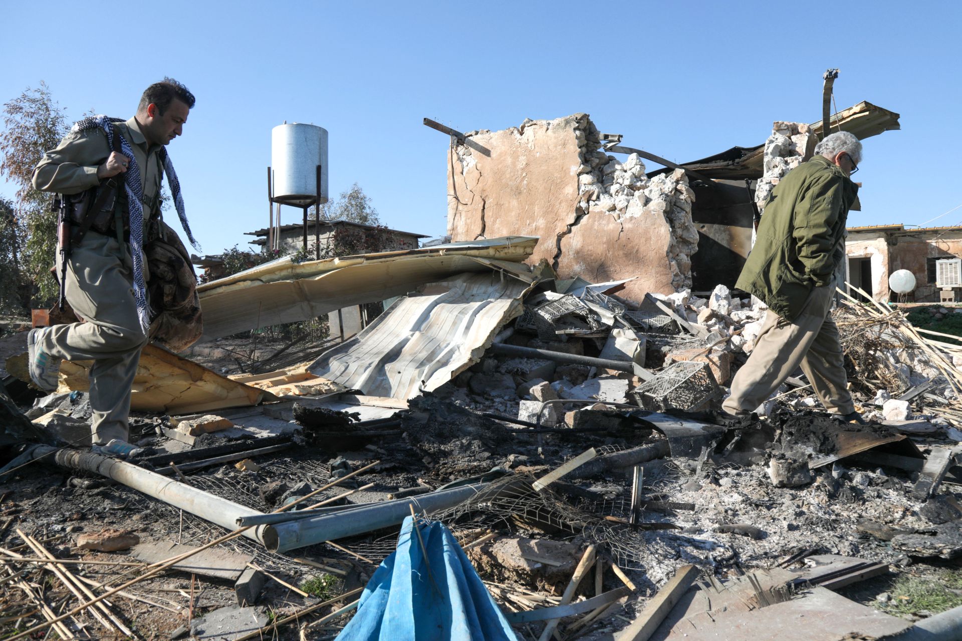 Nouvelle nuit de frappes au Moyen-Orient, les groupes kurdes visés